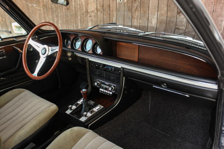 Торпедо BMW 3.0CSi (E9) 1974 года  (EU) (фото 79 из 198)